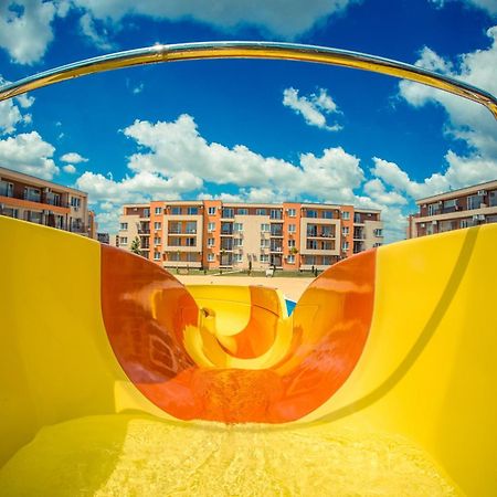 סאני ביץ' Waterpark Fort Apartments מראה חיצוני תמונה
